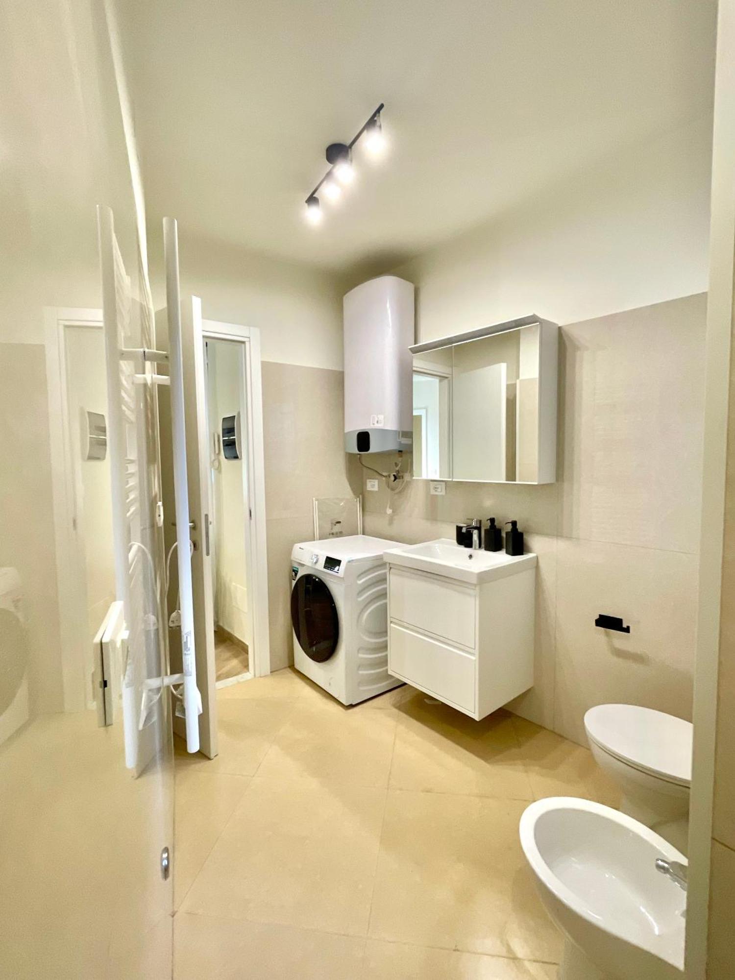 Happy Family Apartments Incantesimo Генуя Екстер'єр фото