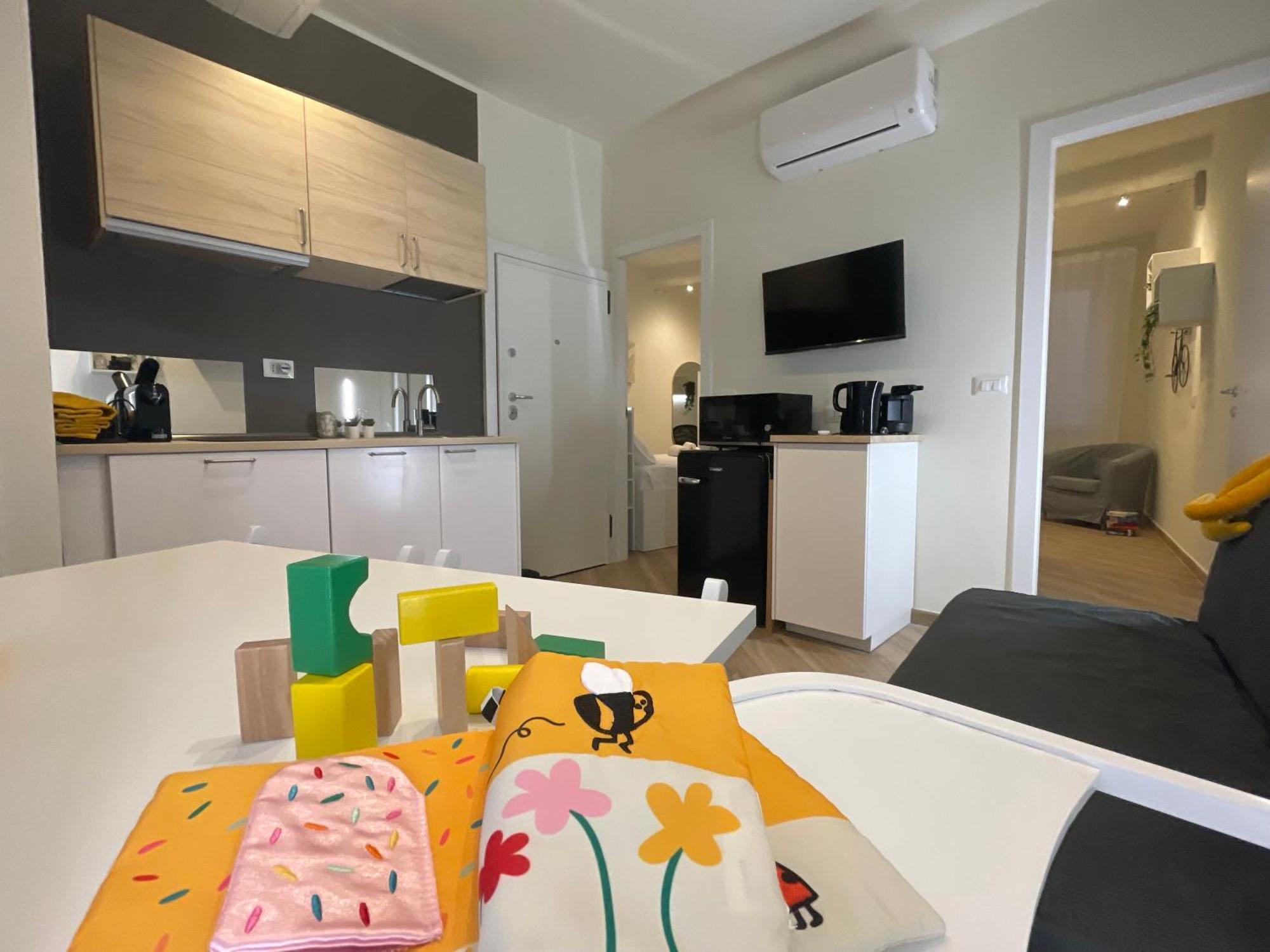 Happy Family Apartments Incantesimo Генуя Екстер'єр фото